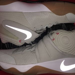kyrie 2